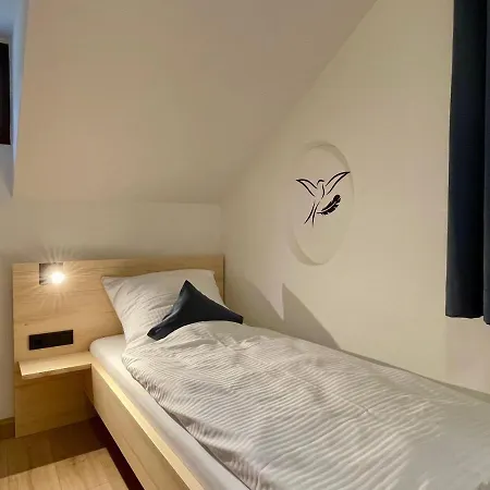 別荘 Ferienhaus-Schwalbennest-Chalet-An-Der-Donau-Direkt-Bei-Regensburg