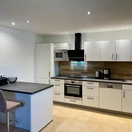 Ferienhaus-Schwalbennest-Chalet-An-Der-Donau-Direkt-Bei-Regensburg *